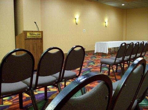 Doubletree By Hilton Austin, Mn 3*